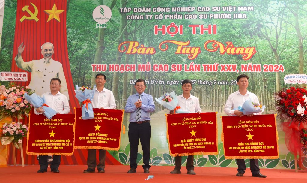 Nông trường Nhà Nai giải nhất Hội thi Bàn tay vàng Cao su Phước Hòa